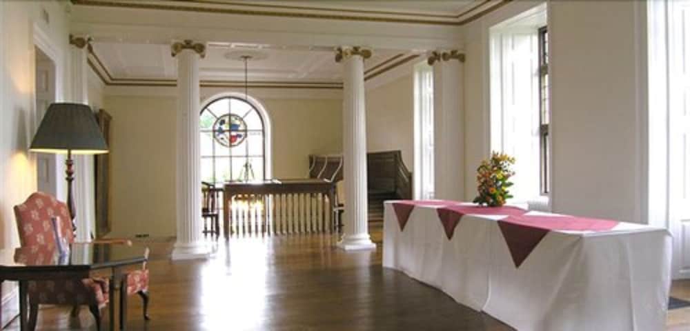 Madingley Hall — photo 3